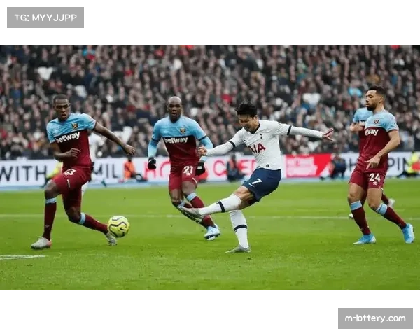 本轮英超赛场攻防转换节奏加快 高位压迫成主流